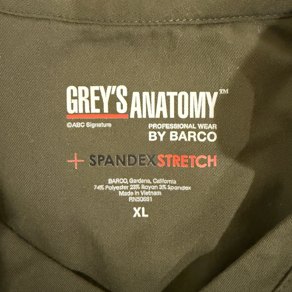 BUNDLE: Grey's Anatomy Women’s Scrub Tops in Olive, Charcoal and Burgundy - XL - Picture 8 of 10